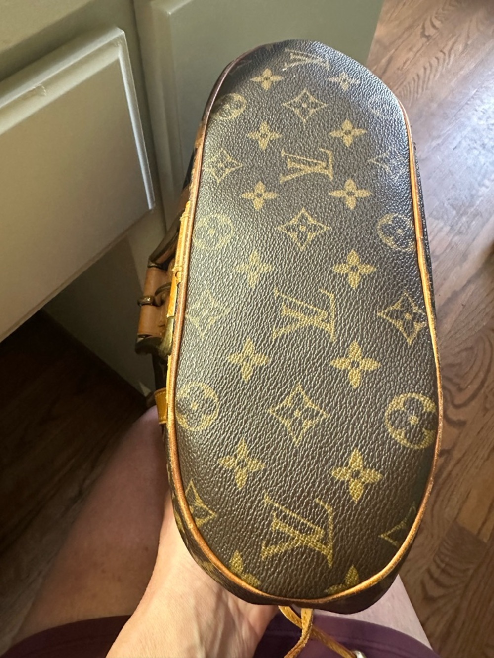 Louis Vuitton Vintage Theda PM Monogram Canvas Shoulder Bag - Picture 7 of 7